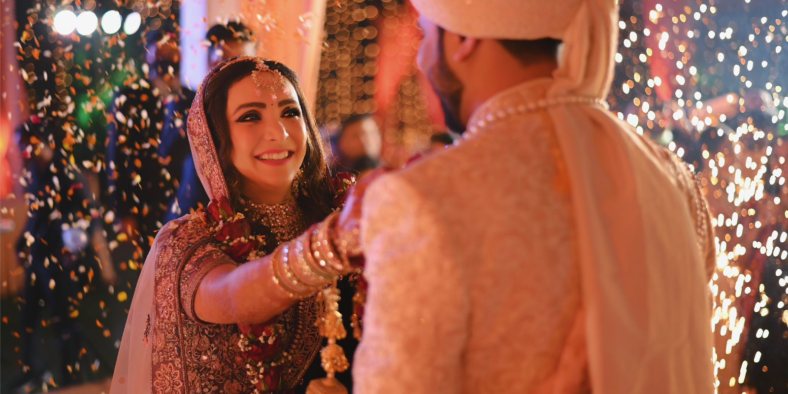 Book a Royal Wedding Photographer in Noida