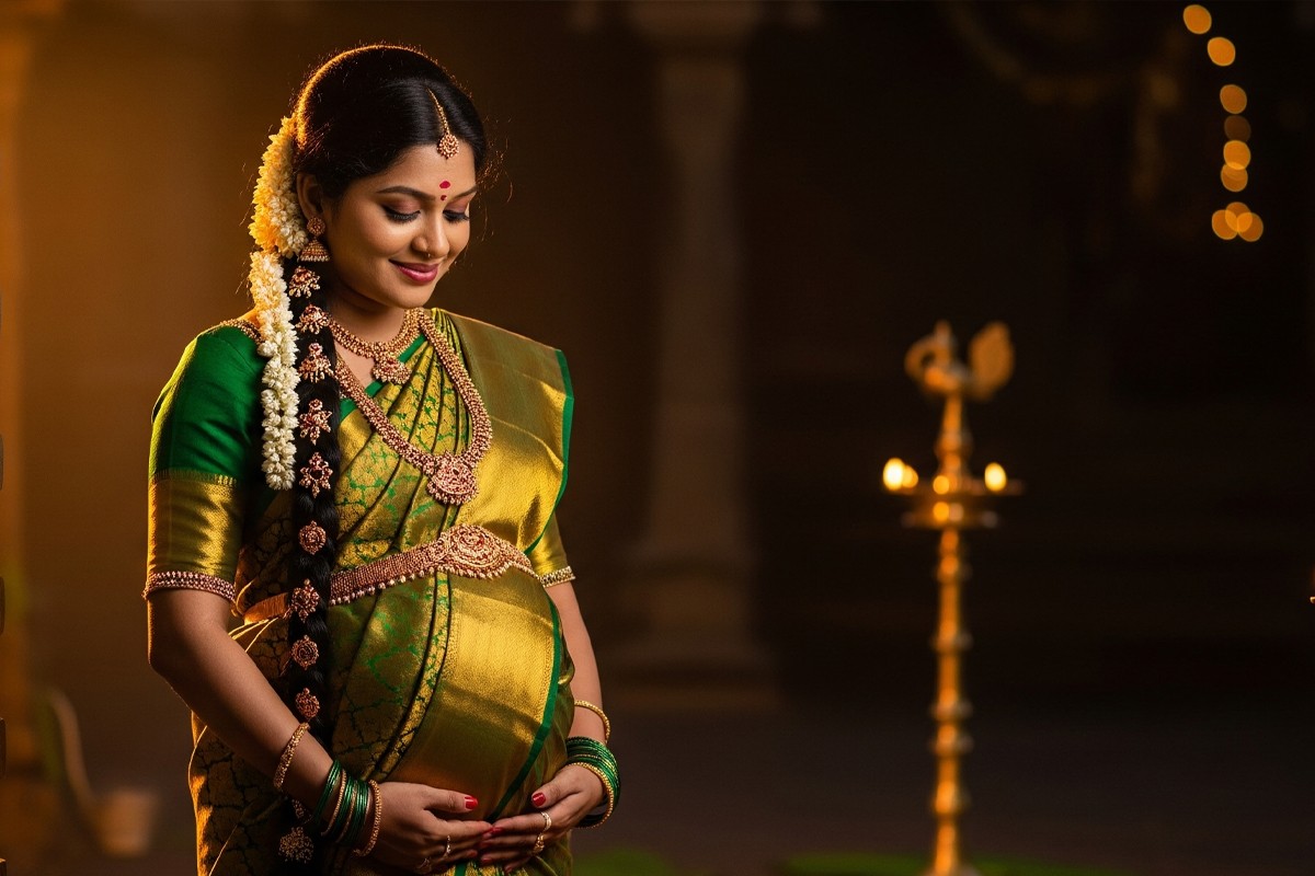 Best Maternity Photographer in Noida